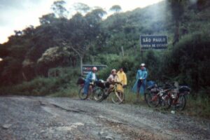 1993-01 Viagem de Bicicleta - Itajubá > São Sebastião - Jarbas, Léo, Cristian, Márcio e Casella - 7